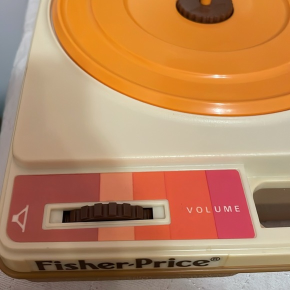 Vintage Fisher-Price Children’s Record Player - Picture 5 of 7